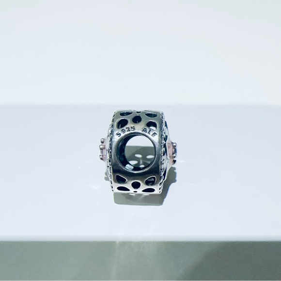 [SOLD] Authentic Pandora Charm Magnolia Bloom Charm S925ale - Picture 4 of 6